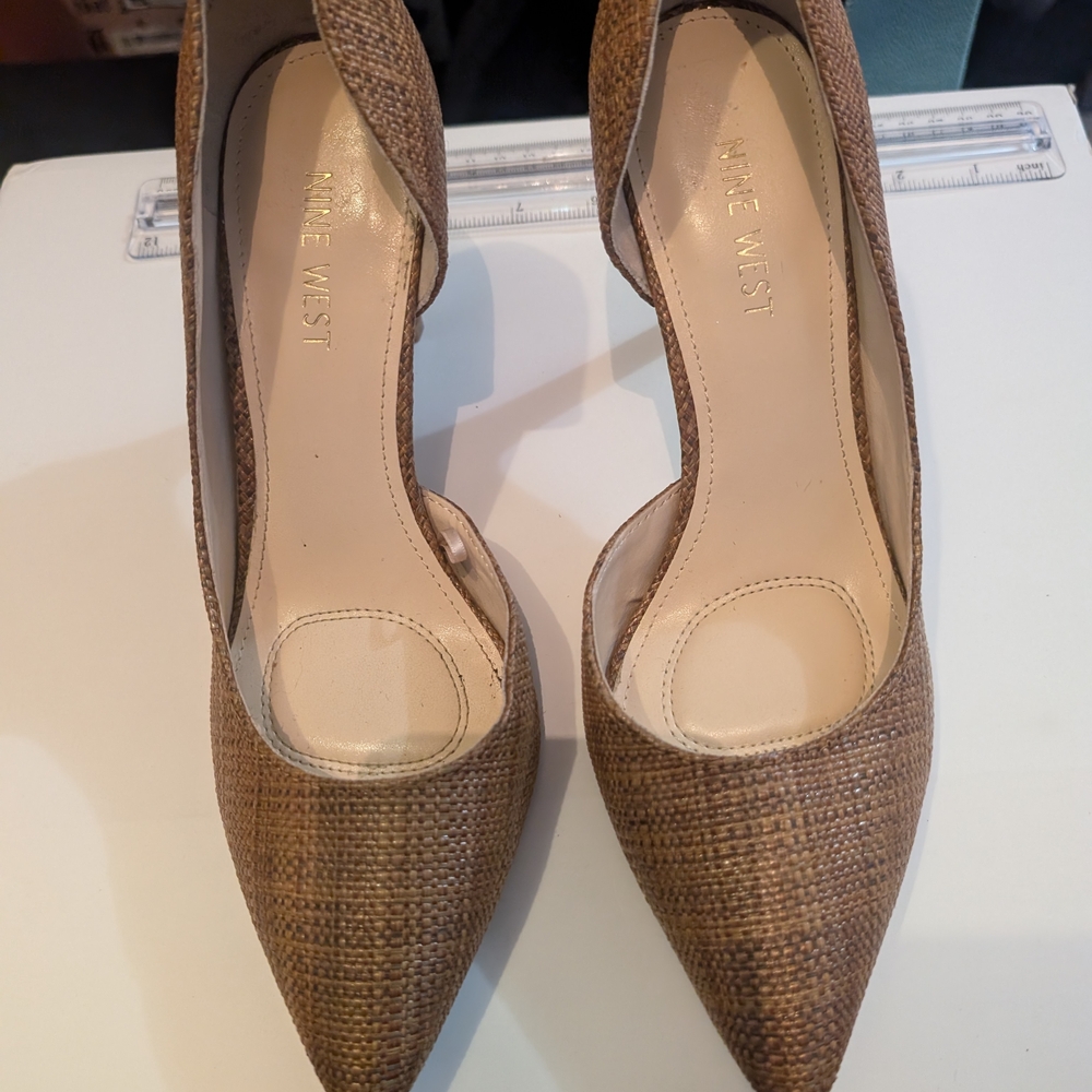 Nine West Women's Tan Pumps